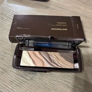 Hourglass Modernist infinity Eyeshadow Palette - Multi-Color